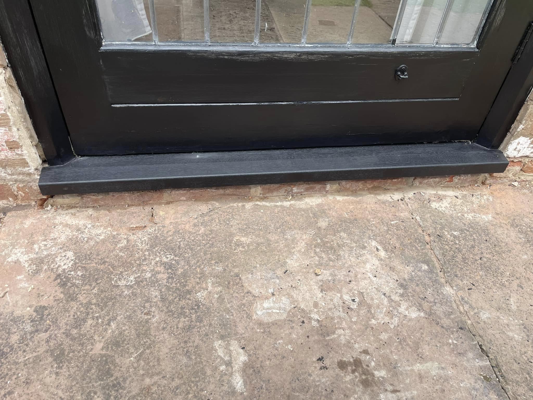 Large House Exterior Render Repaired & Painted