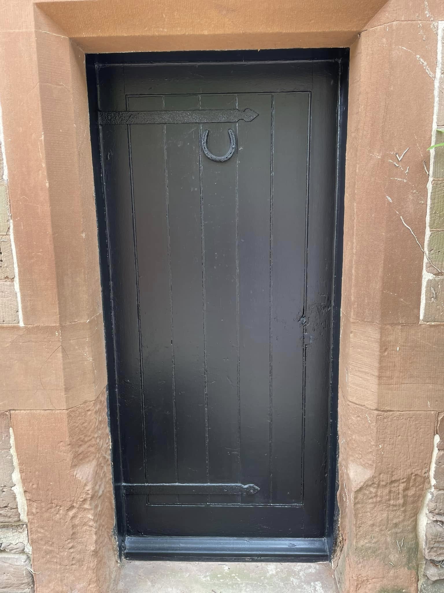 Large House Exterior Render Repaired & Painted