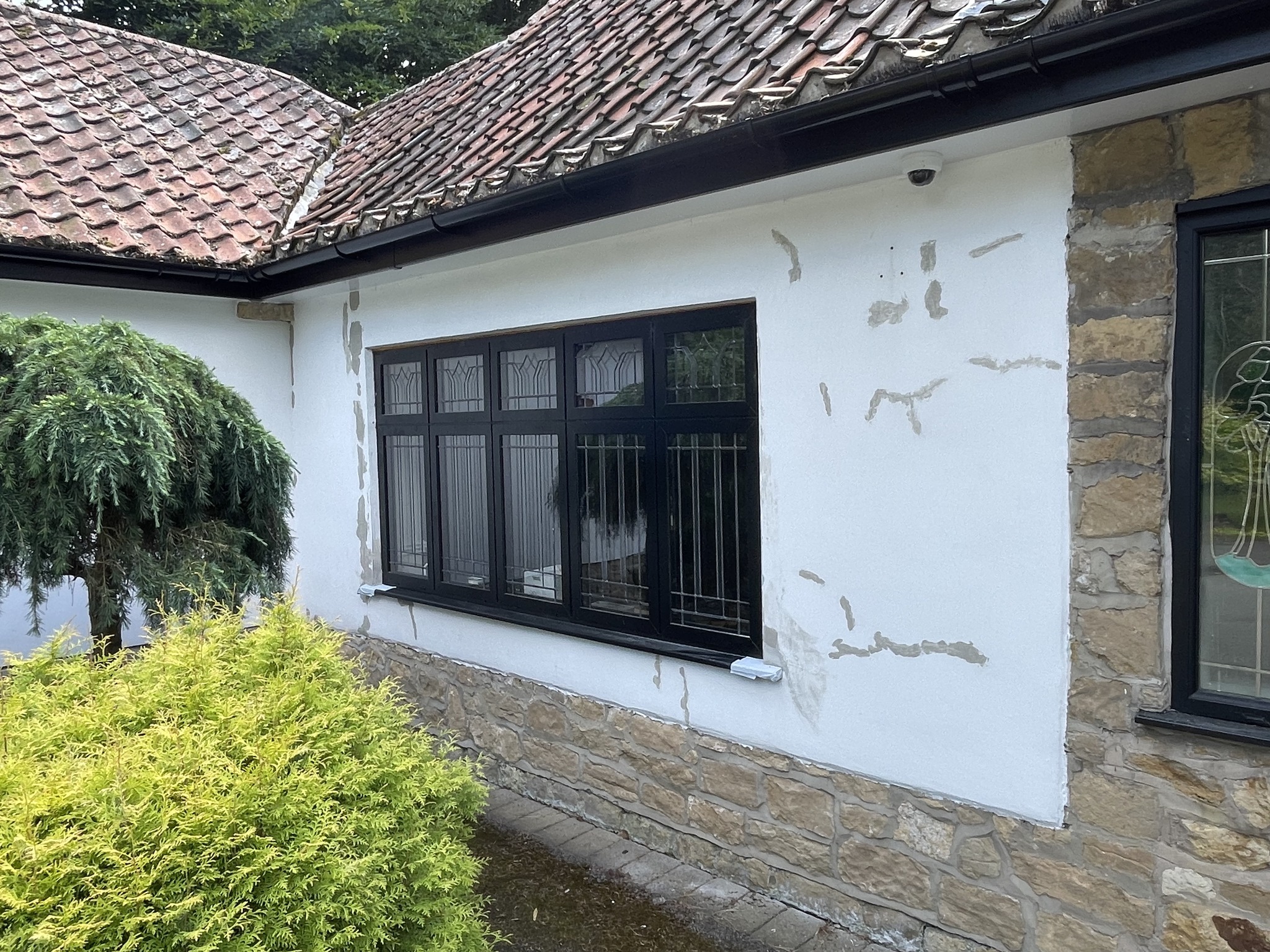 Large House Exterior Render Repaired & Painted